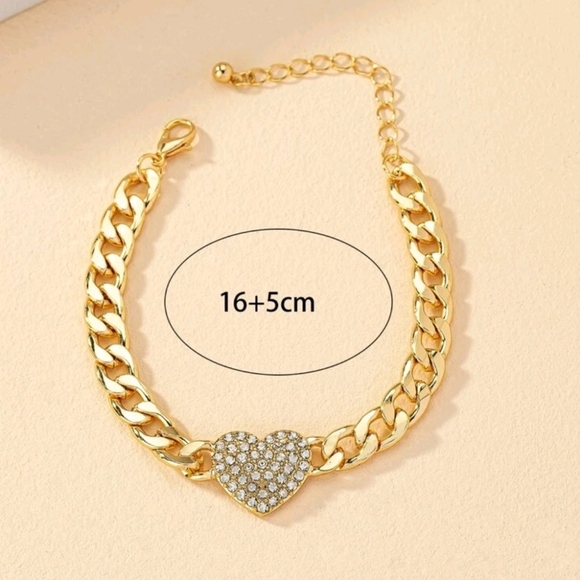 Rhinestone Heart cluster and link Decor‎ gold Bracelet For Woman. - Picture 4 of 4